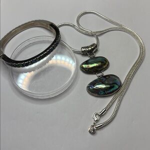 Elegant 925 Silver Chain Necklace w two large abalone pendants